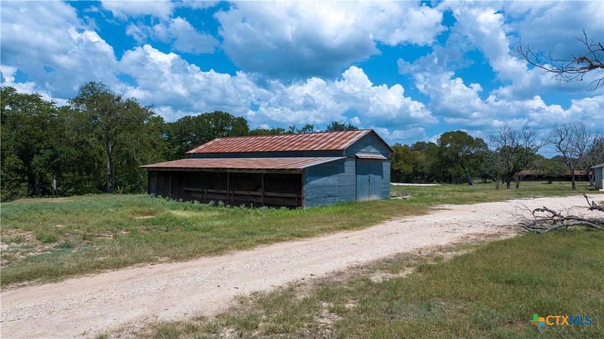 46 Ranch Road 1621 Property Photo 13