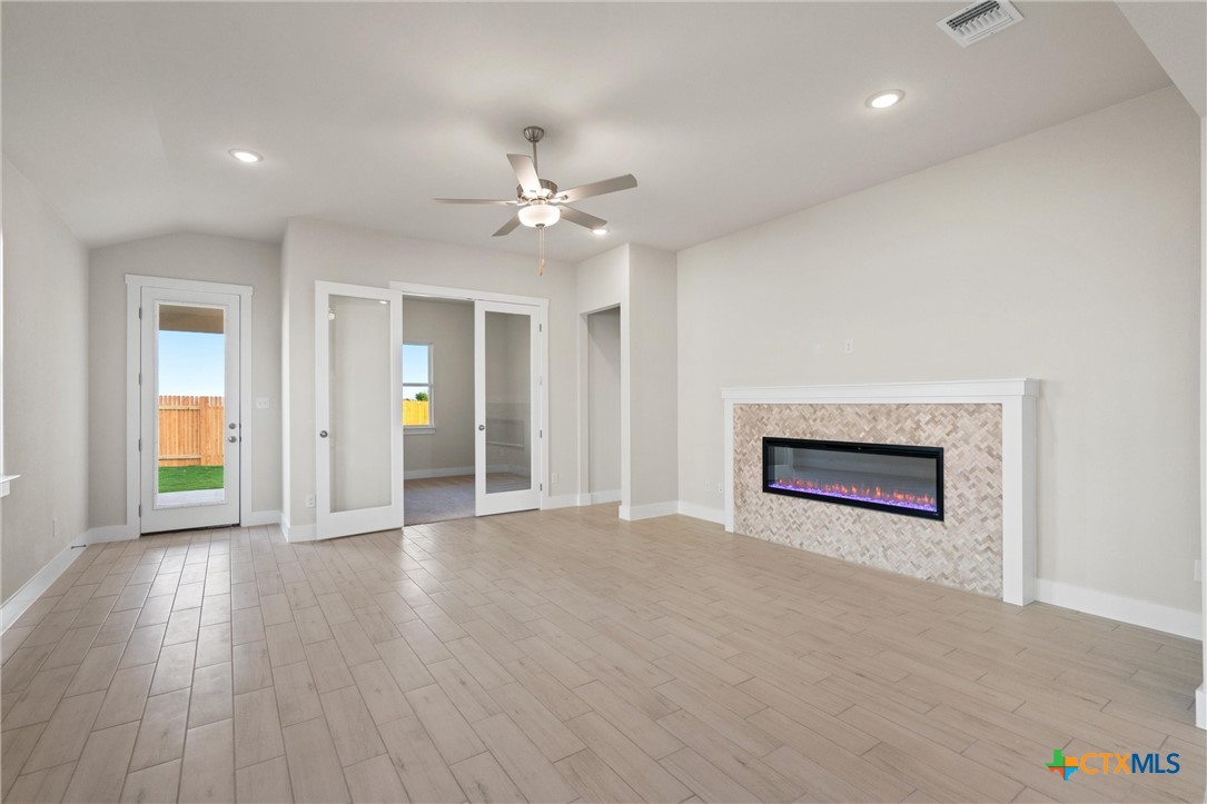 19141 Ariel Elena Way Property Photo 13