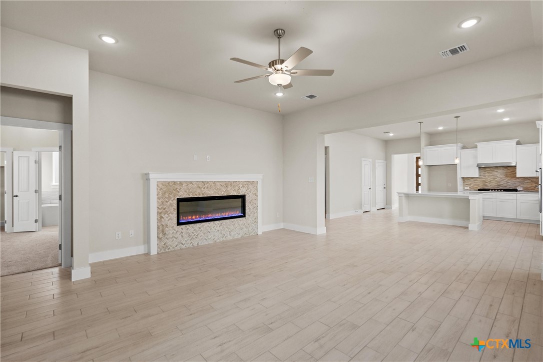 19141 Ariel Elena Way Property Photo 14