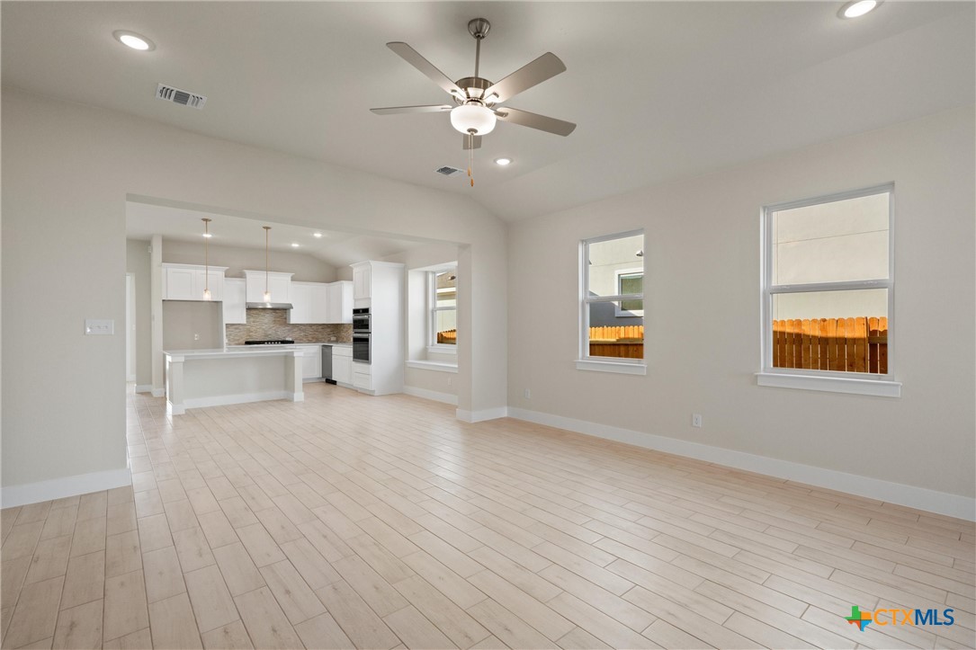 19141 Ariel Elena Way Property Photo 15