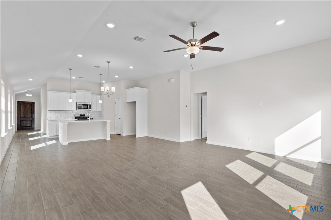 312 Windstar Road Property Photo 11