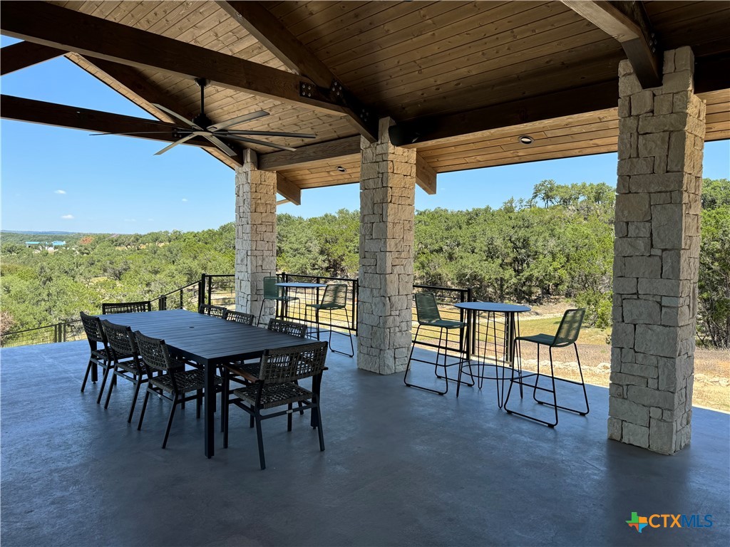 1720 Demi John Bend Road Property Photo 11