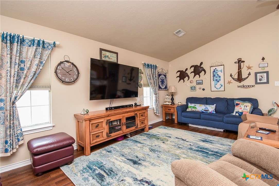 16 Peggy Street Property Photo 13