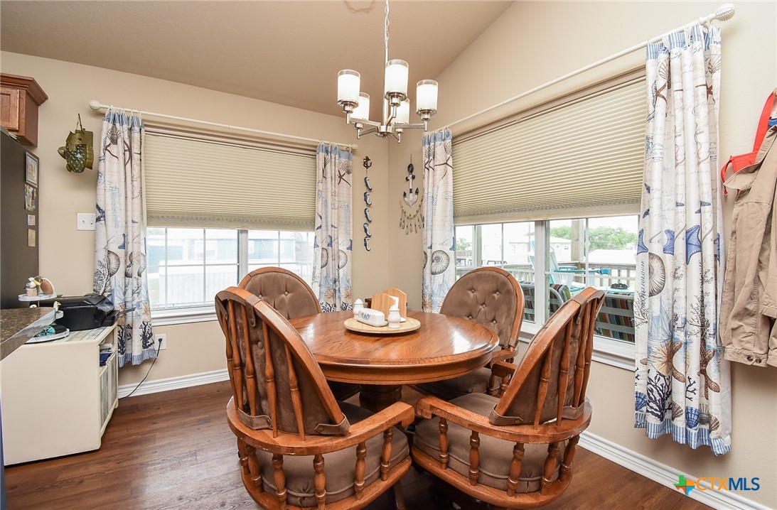 16 Peggy Street Property Photo 18