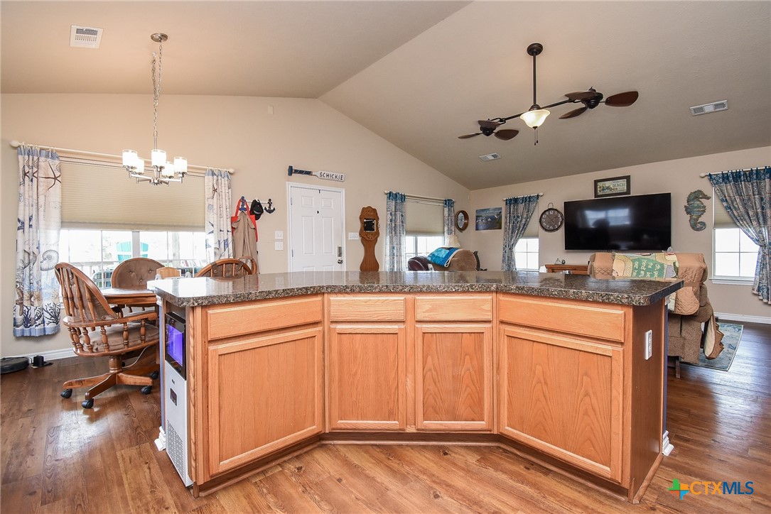 16 Peggy Street Property Photo 22