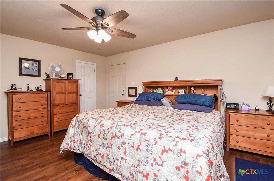 16 Peggy Street Property Photo 29