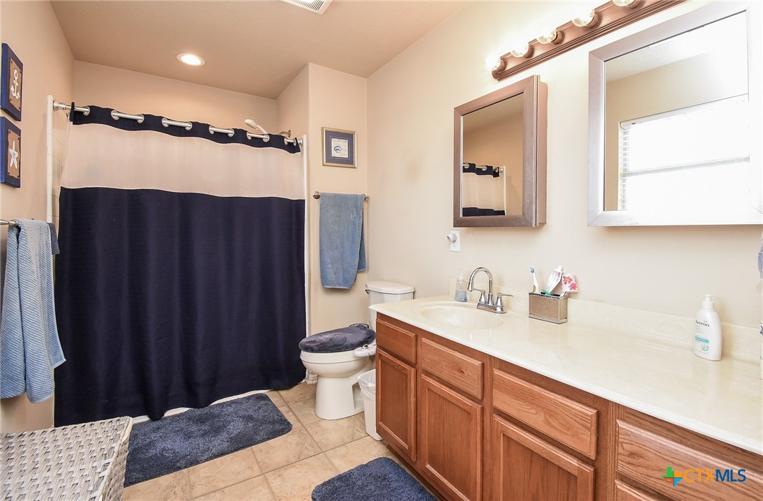 16 Peggy Street Property Photo 31