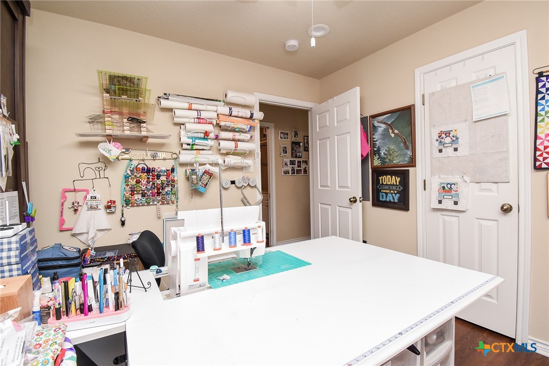 16 Peggy Street Property Photo 37