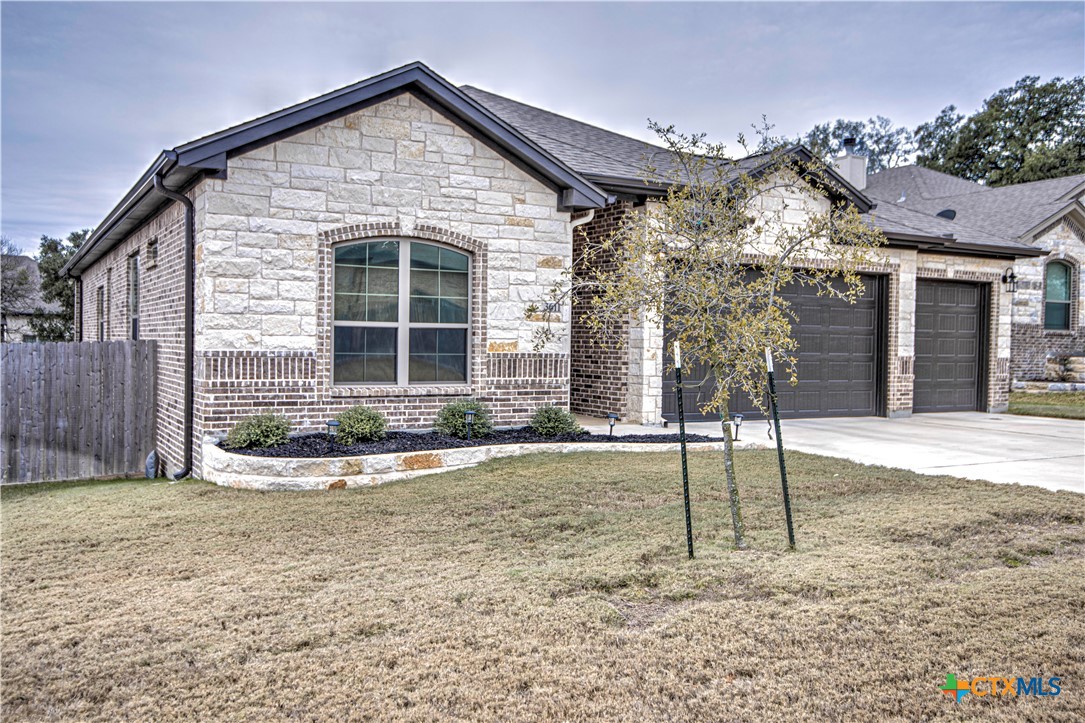 3611 Reynolds Drive Property Photo