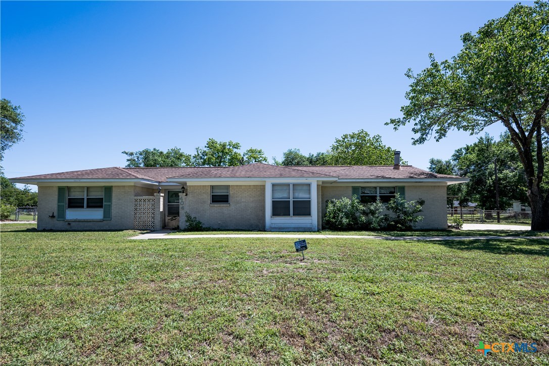 404 Rhodes Property Photo 1