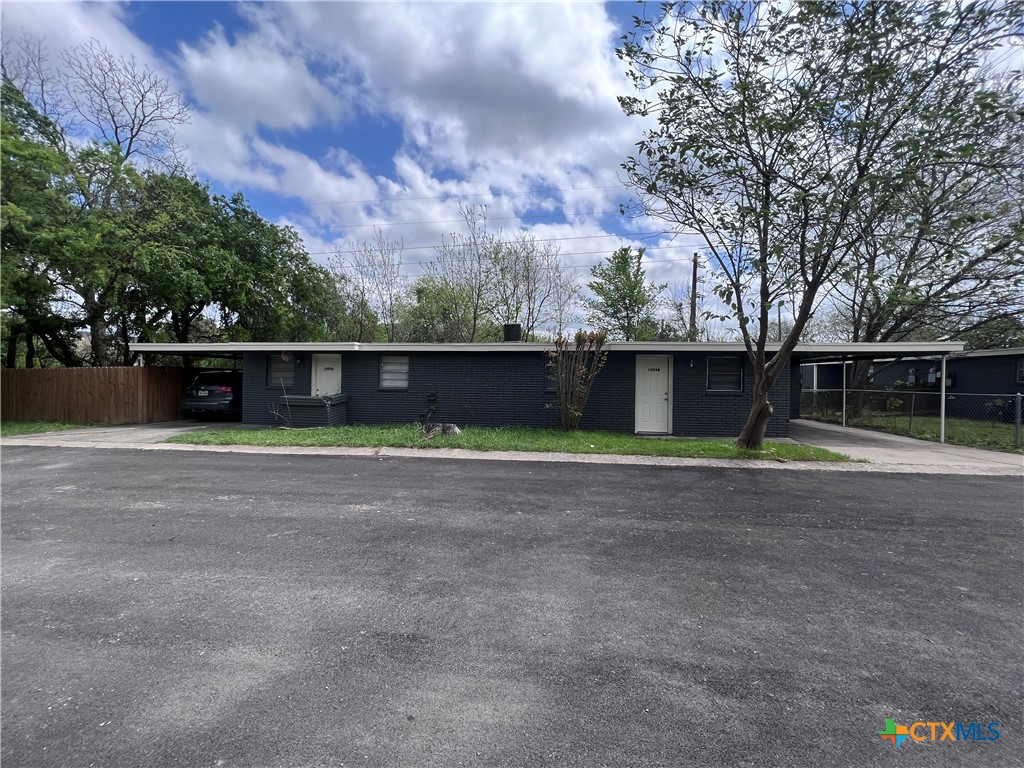 1005 Hackberry Street A Property Photo 1