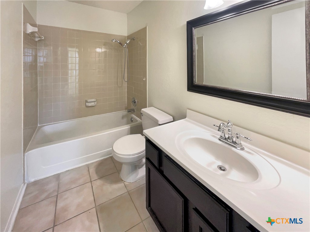 2405 Lago Trail Property Photo 7