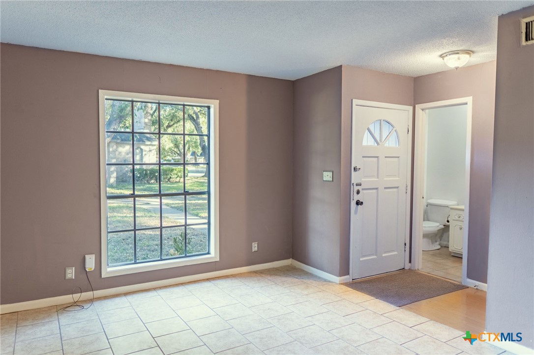 109 Westwood Street Property Photo 5