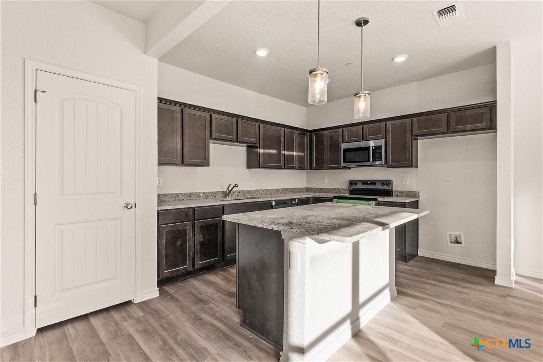 3402 Abraham Drive Property Photo 7