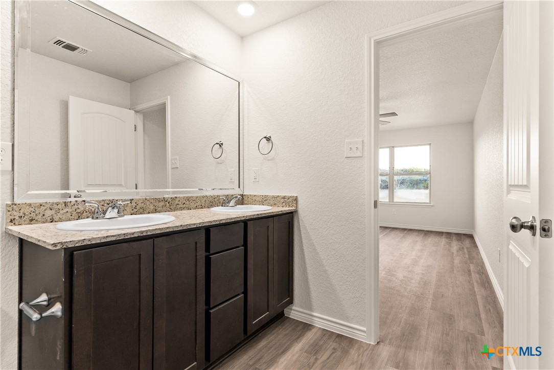 3402 Abraham Drive Property Photo 16