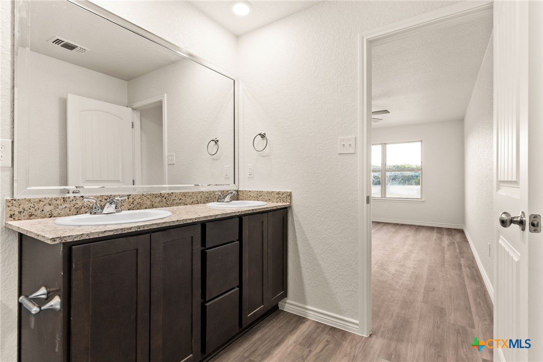 3400 Abraham Drive Property Photo 17