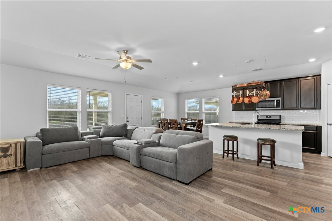 420 Windy Reed Road Property Photo