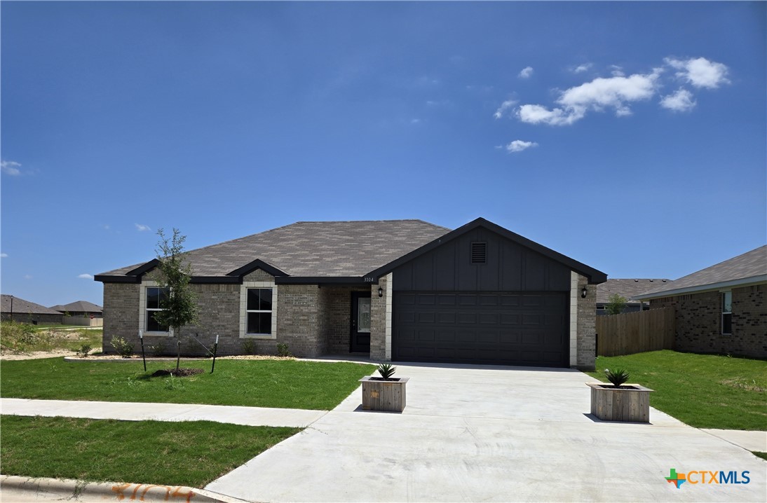 3104 Goblin Drive Property Photo 1