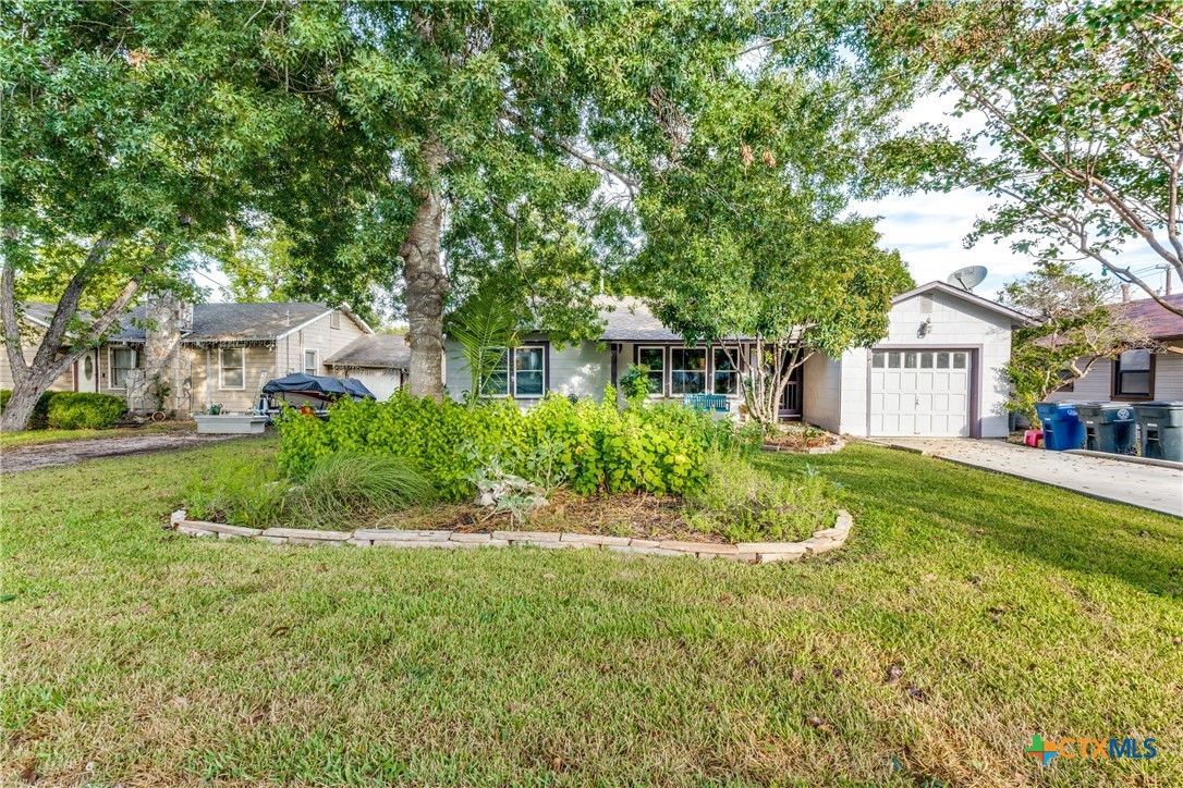 1220 Lee Street Property Photo 1