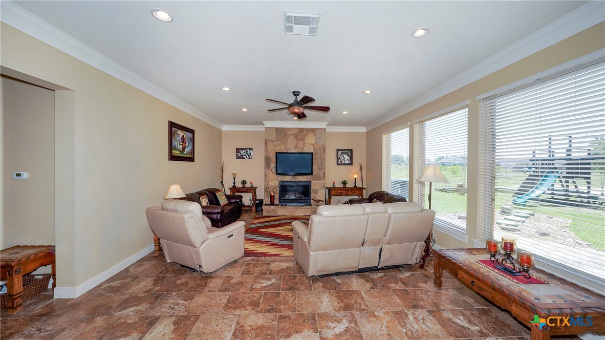 1414 Ledgebrook Property Photo 11