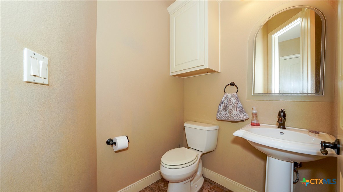 1414 Ledgebrook Property Photo 12