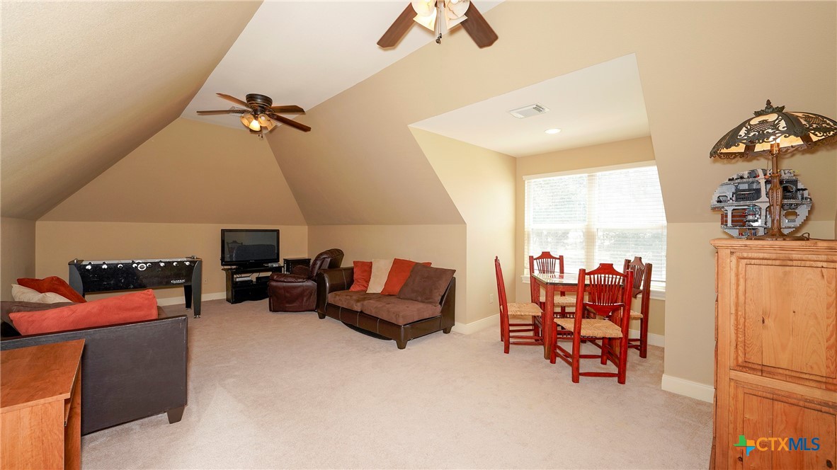 1414 Ledgebrook Property Photo 29