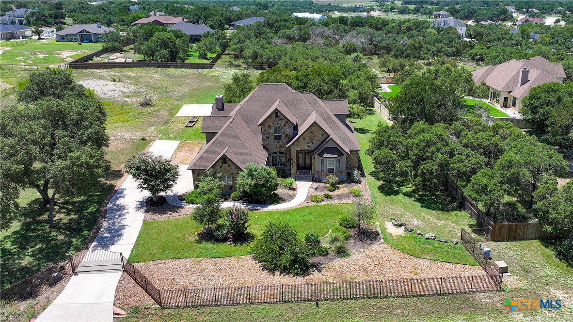 1414 Ledgebrook Property Photo 39