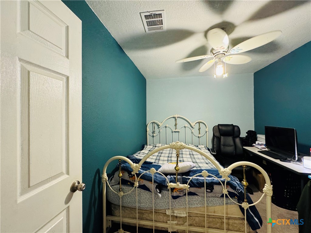 5703 Mandalay Property Photo 7