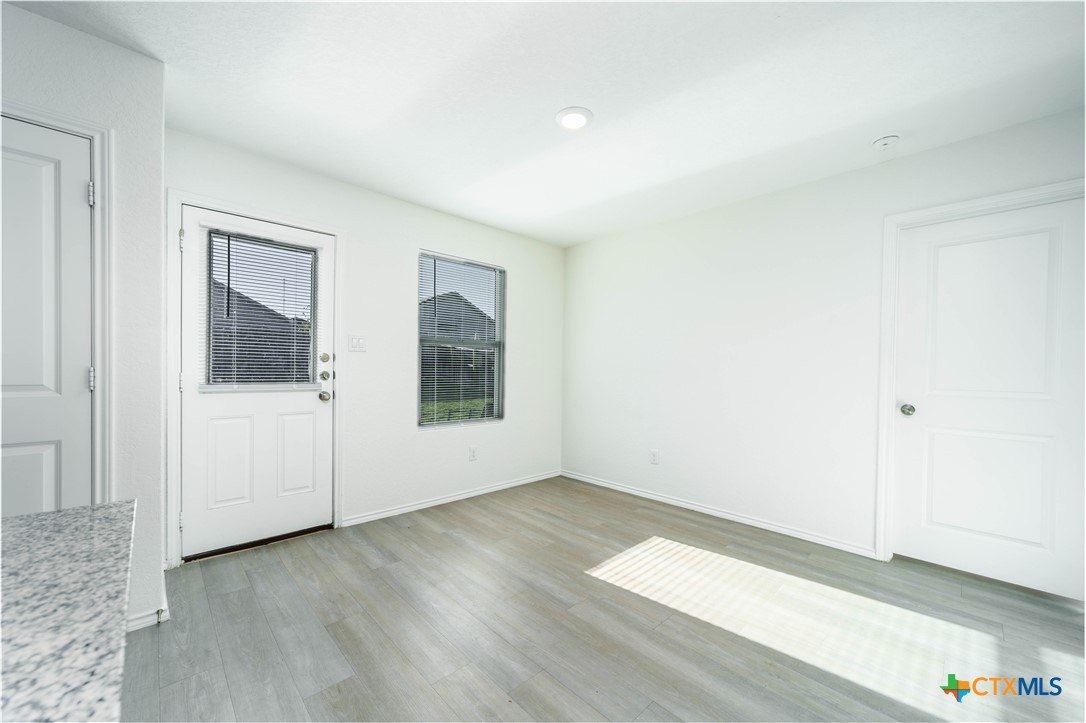 2914 Green Finch Property Photo 10