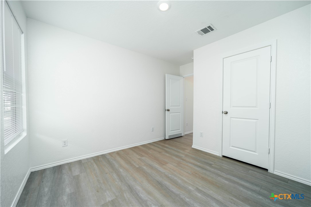 2914 Green Finch Property Photo 19