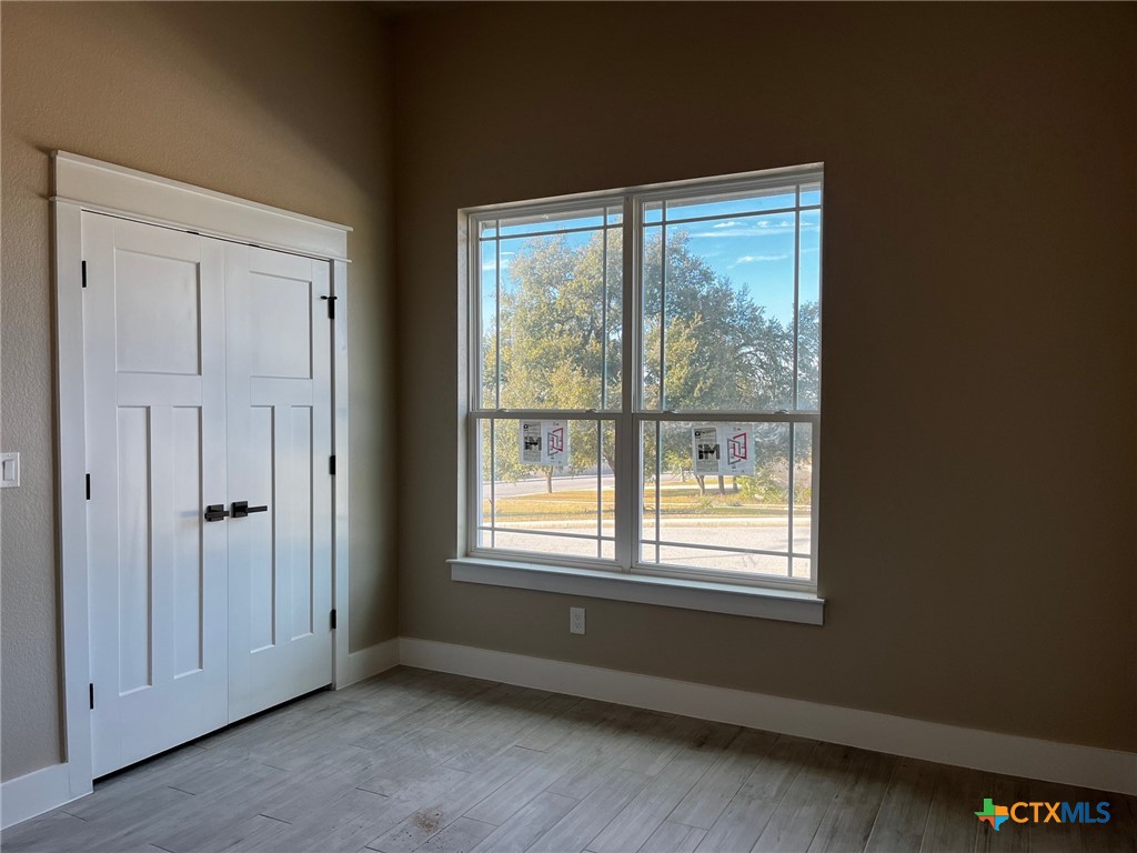 101 Dawna Len Property Photo 17