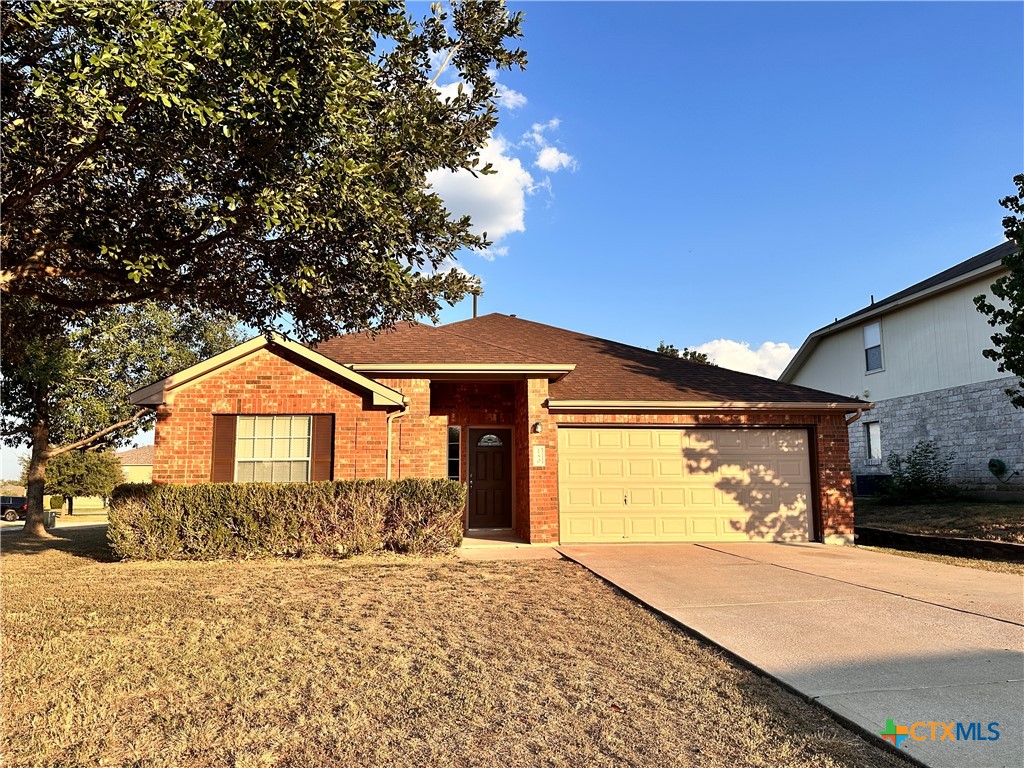 180 Firwood S Property Photo