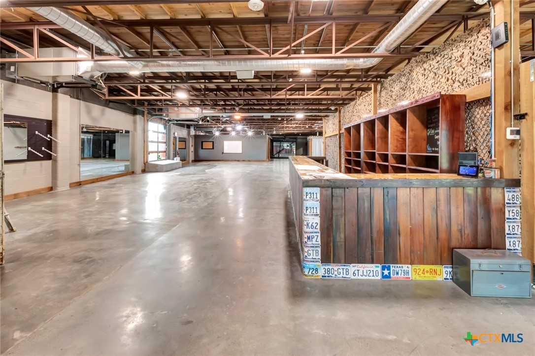 104 E Rio Grande Street Property Photo 10