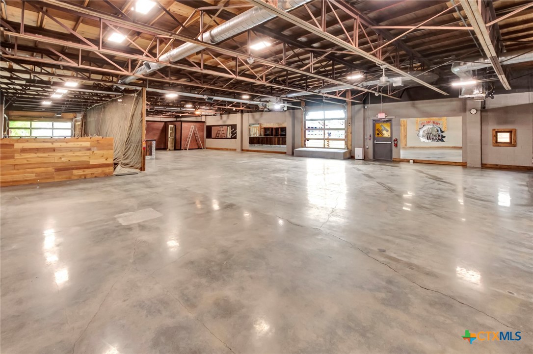 104 E Rio Grande Street Property Photo 14