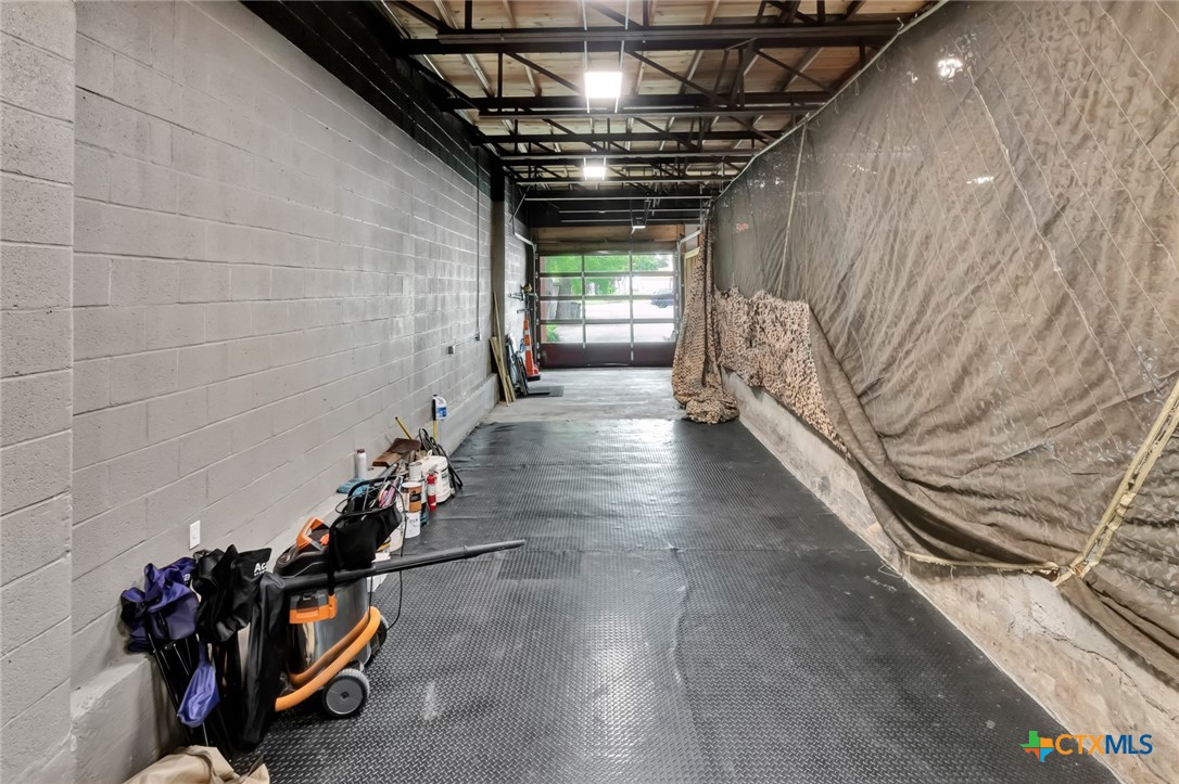 104 E Rio Grande Street Property Photo 17