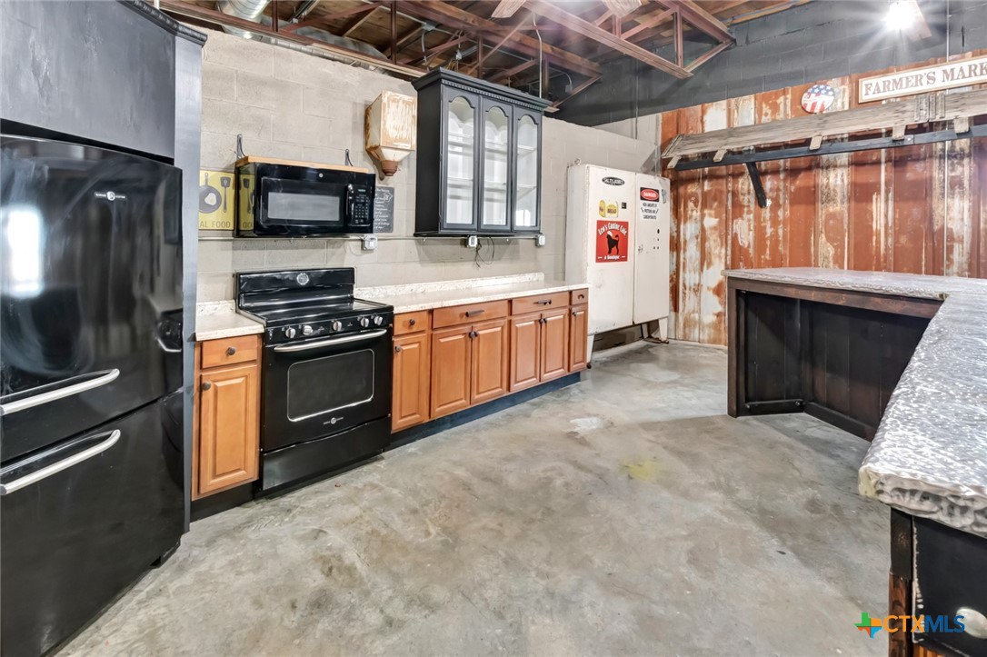 104 E Rio Grande Street Property Photo 23