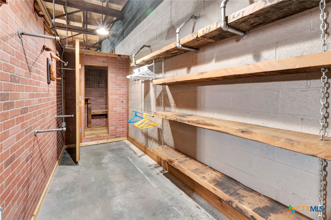 104 E Rio Grande Street Property Photo 29