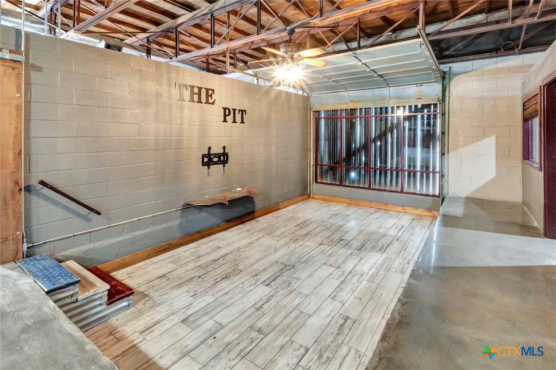 104 E Rio Grande Street Property Photo 31