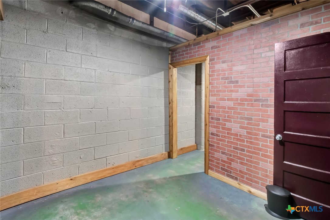 104 E Rio Grande Street Property Photo 34