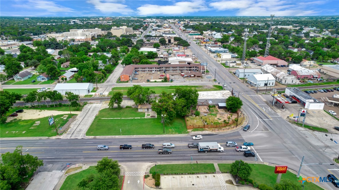 104 E Rio Grande Street Property Photo 41