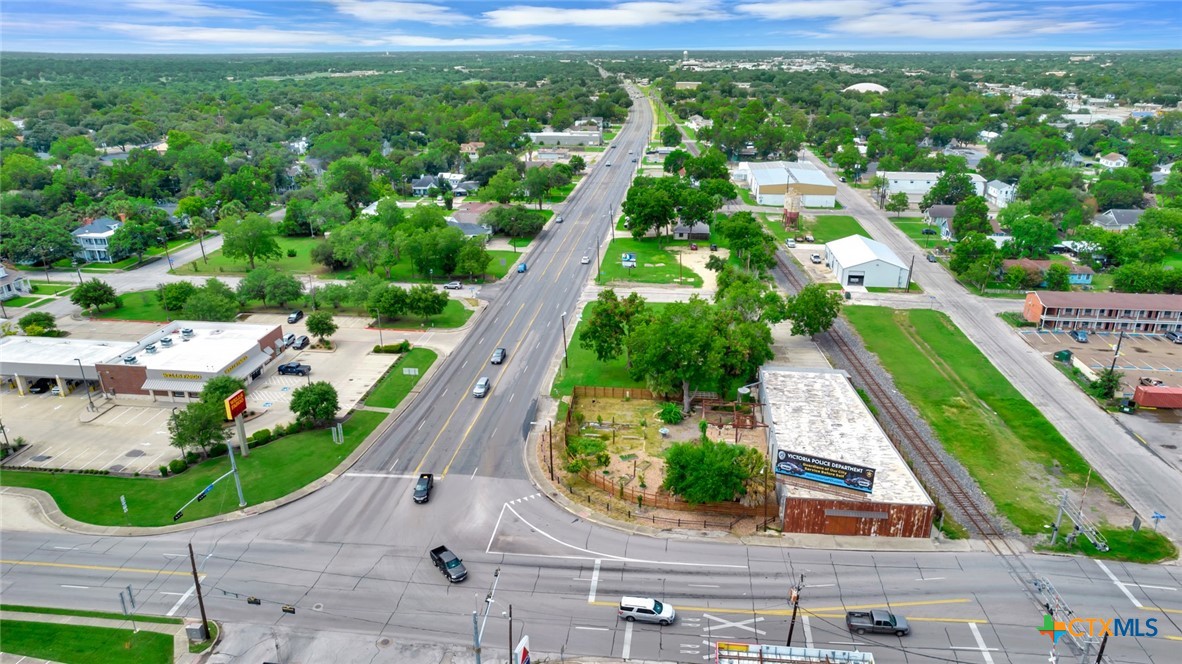 104 E Rio Grande Street Property Photo 42