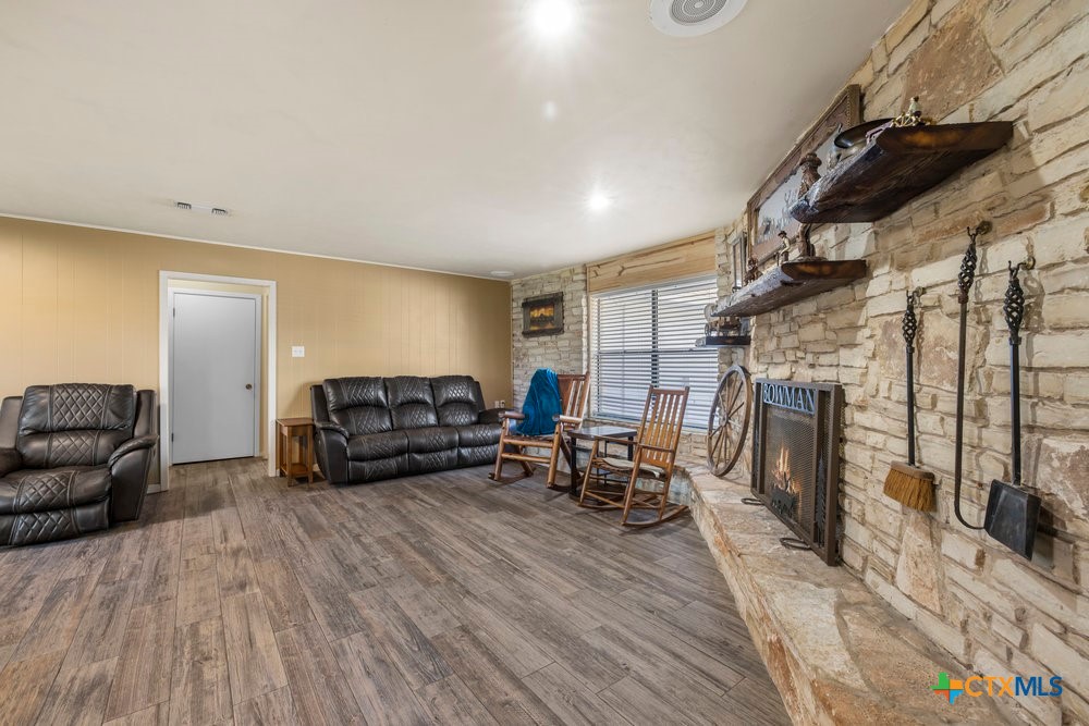 5204 State Highway 317 Property Photo 5