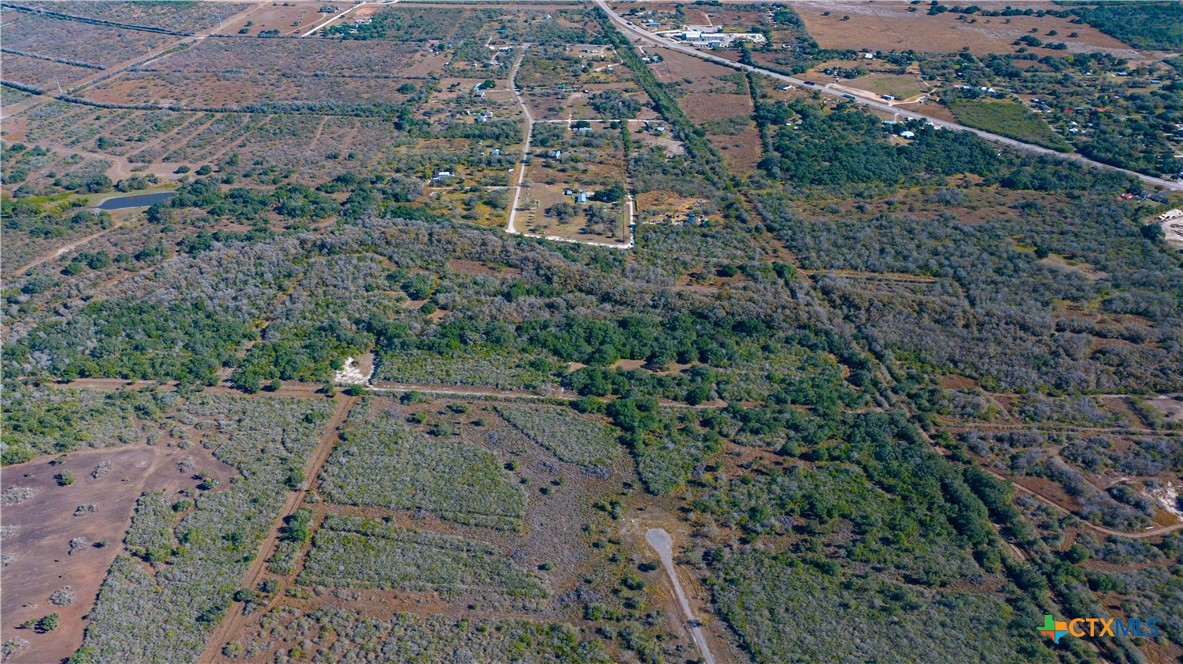 000 Private Road 4002 Property Photo 5