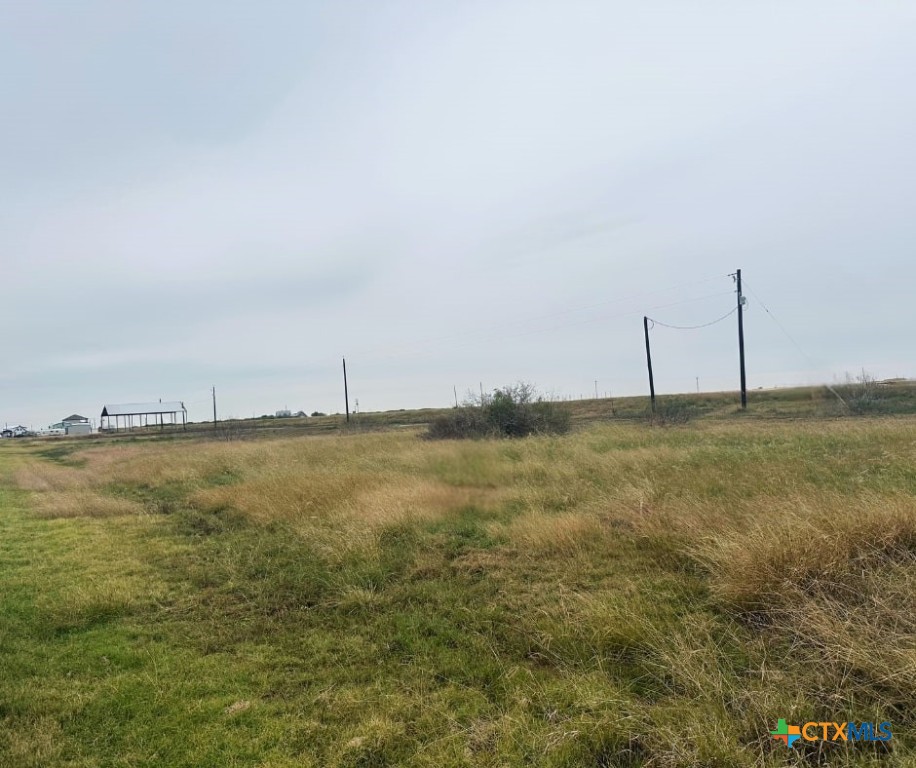 407 Ladyfish Road Property Photo 4