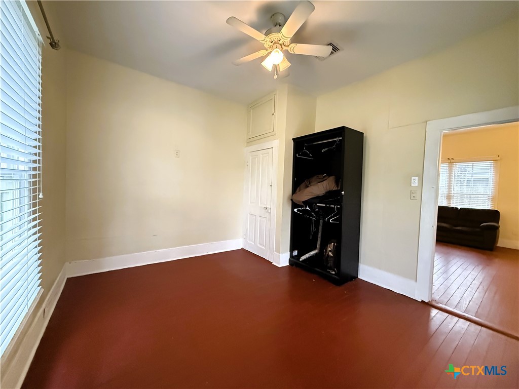 402 Alamo Street Property Photo 11