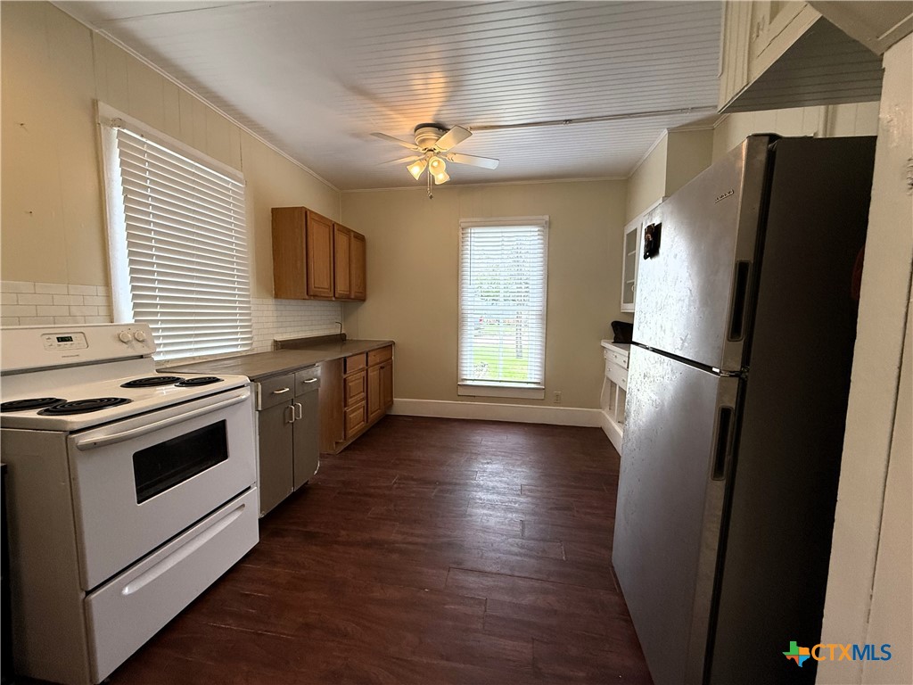 402 Alamo Street Property Photo 15