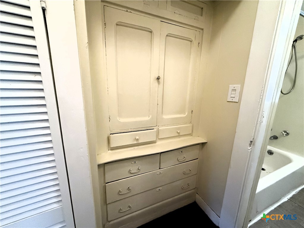 402 Alamo Street Property Photo 21