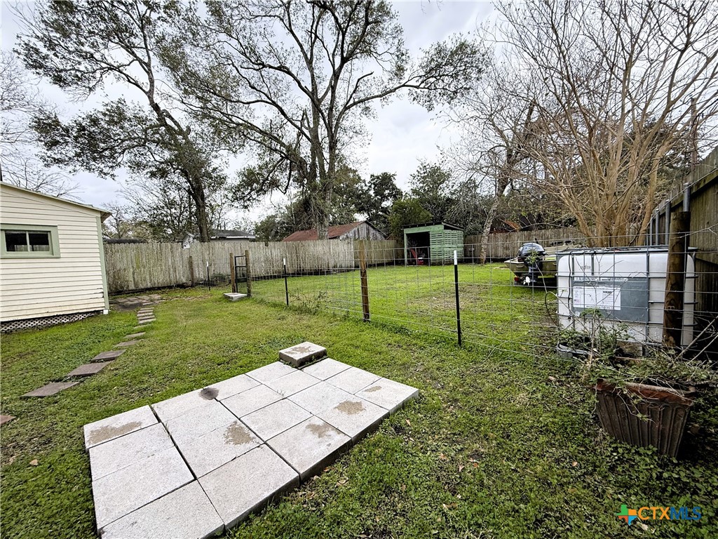 402 Alamo Street Property Photo 30