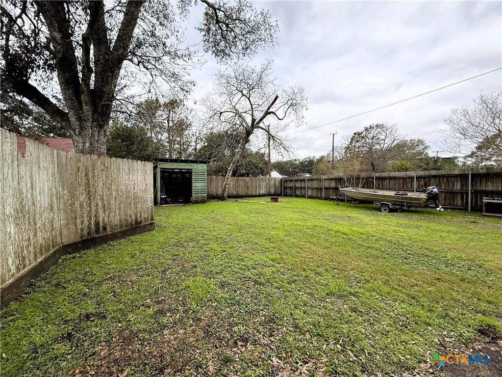 402 Alamo Street Property Photo 33