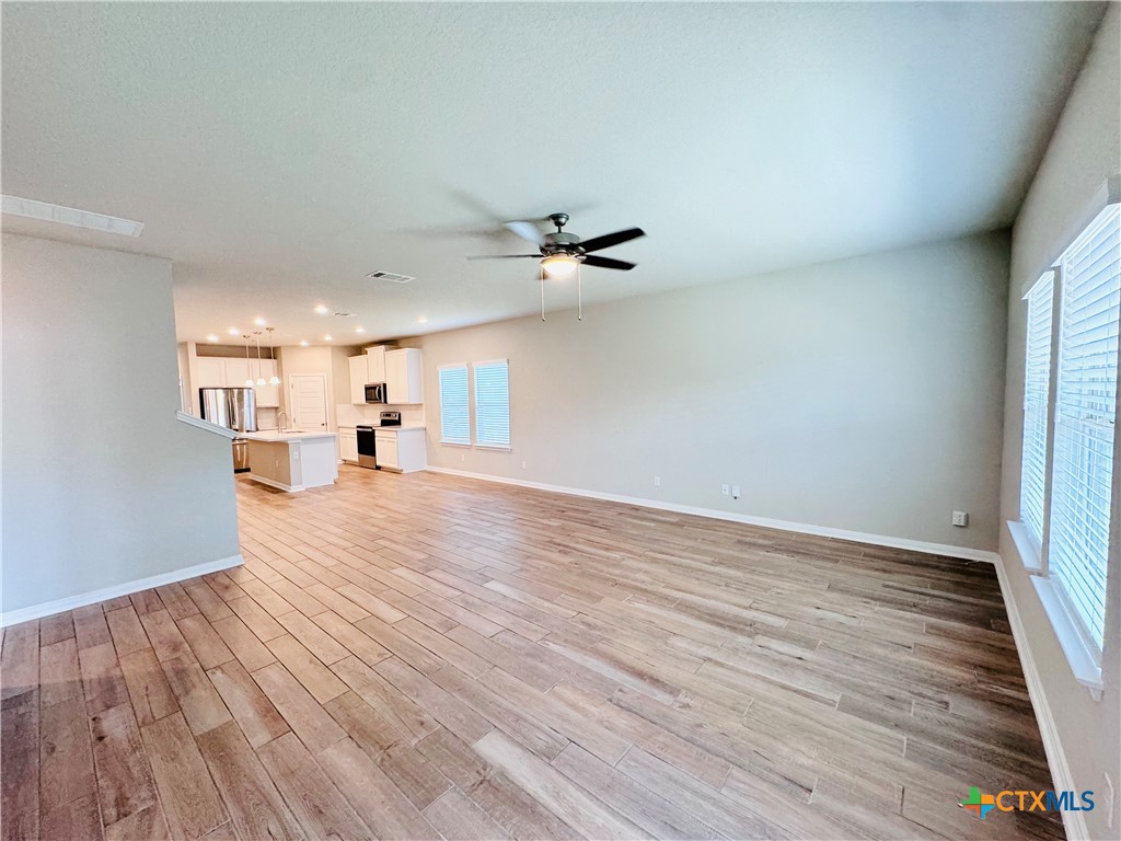 1280 Ella Crossing Property Photo 5